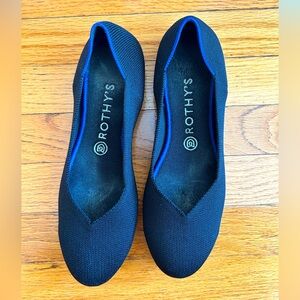 Rothy’s The Point black flat